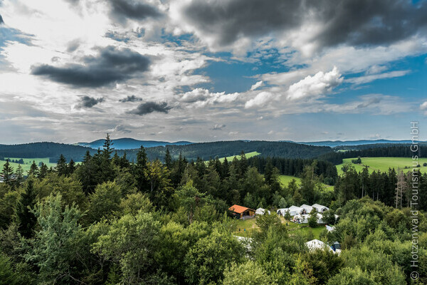Ausblick vom Gugelturm ber den Schwarzwald Bildnachweis: Mit freundlicher Genehmigung der Hotzenwald Tourismus GmbH