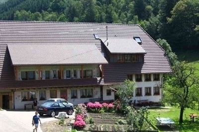 Hof mit neuen Wohnungen Hof mit neuen Wohnungen