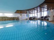 Neu renoviertes Hallenbad Neu renoviertes Hallenbad