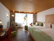 Komfortdoppelzimmer "Landhaus" mit Bettcouch und Balkon Komfortdoppelzimmer "Landhaus" mit Bettcouch und Balkon