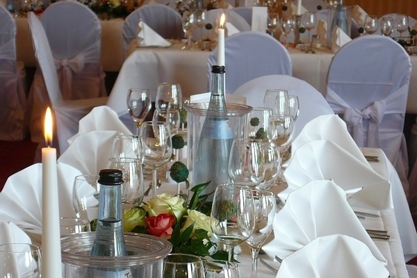 Tischdekoration Hochzeitssaal