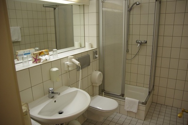 Standardzimmer Bad Standardzimmer Bad