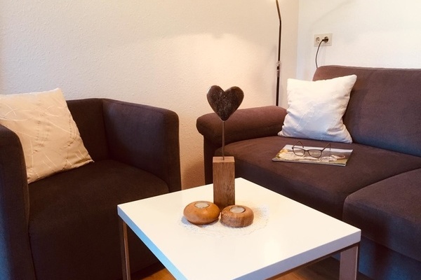 'Kuschelige Wohnzimmercouch' 'Kuschelige Wohnzimmercouch'