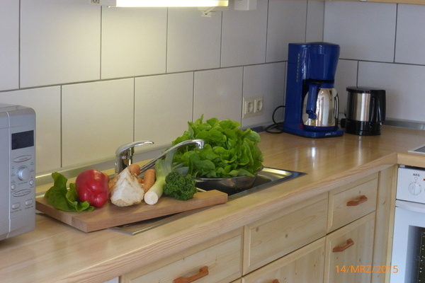 'komplett ausgestattete Einbauküche' 'komplett ausgestattete Einbauküche'