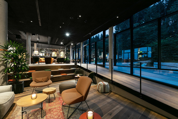 'FRITZ BAR + LOUNGE' 'FRITZ BAR + LOUNGE'