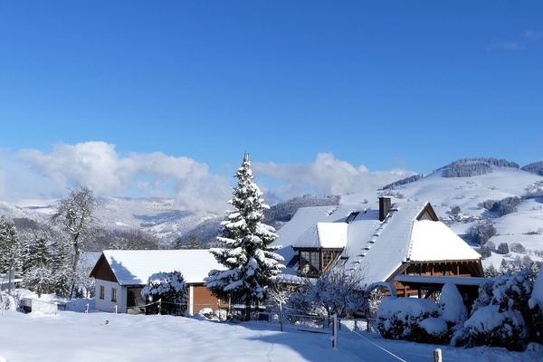 ''Landhaus auf dem Marterer-Hof'' ''Landhaus auf dem Marterer-Hof''