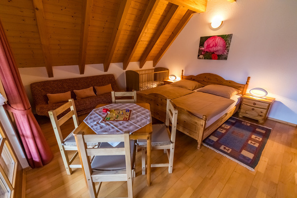 'Schlafzimmer "Schwalbennest"' 'Schlafzimmer "Schwalbennest"'