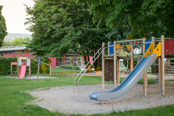 'Spielplatz' 'Spielplatz'