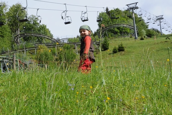 Hasenhorn Coaster Bahn (Sommerrodelbahn) und Erlebnis Wanderweg für Kinder