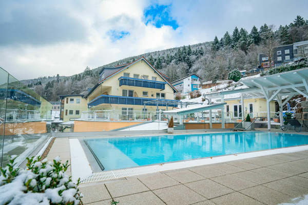 Infinity Pool des Wellnesshotel Rothfuss Infinity Pool des Wellnesshotel Rothfuss