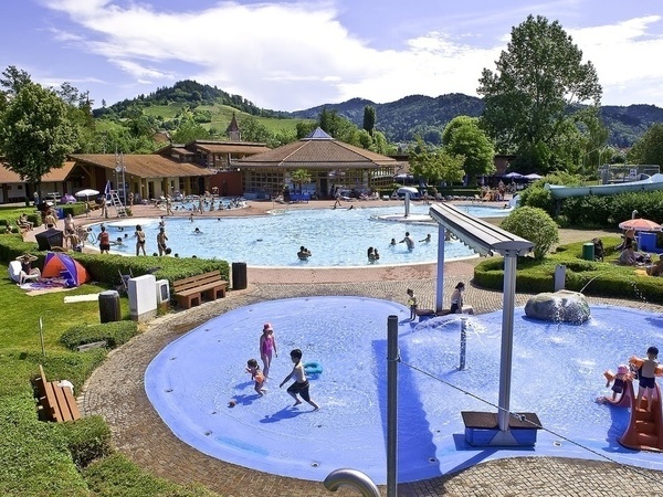 Gengenbach Freizeitbad Erlebnisbecken Copyright: (Mit freundlicher Genehmigung der Gengenbach Kultur - und Tourismus GmbH)