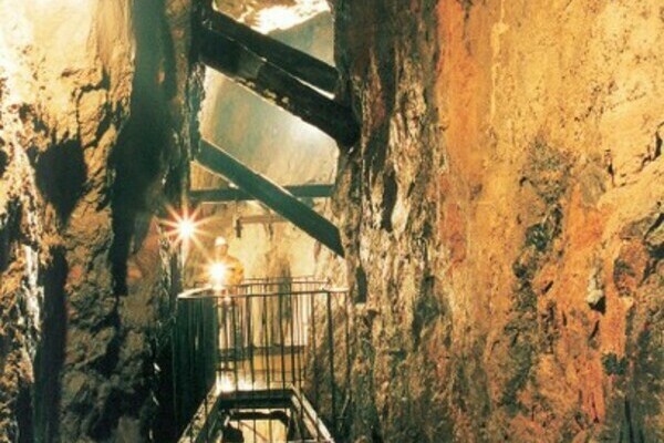 Copyright: (Mit freundlicher Genehmigung des Bergwerk Frischglück in Neuenbürg)  Copyright: (Mit freundlicher Genehmigung des Bergwerk Frischglück in Neuenbürg)