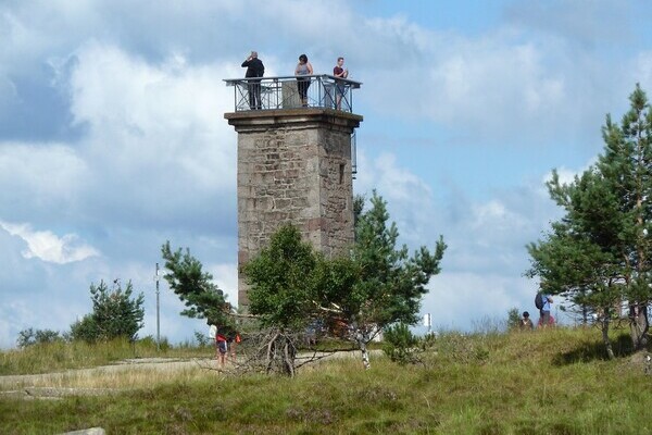 Bismarckturm Hornisgrinde Copyright: (© Tourist-Information Seebach)